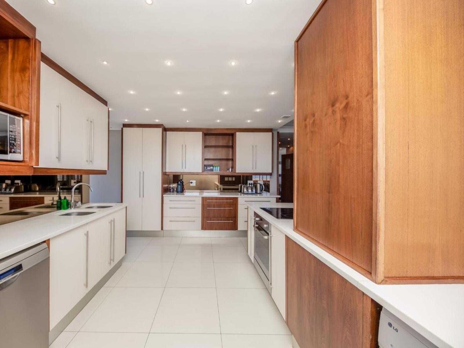Infinity Self Catering Apartments Bloubergstrand Pokoj fotografie